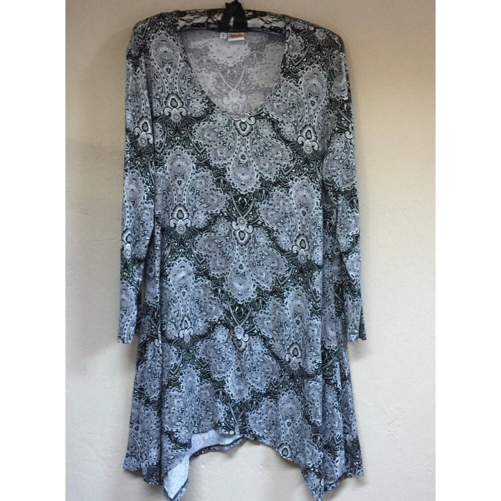 Tianello Women's Paisley Print Burnout Tunic Top Small Handkerchief Hem Stretch